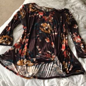 Gorgeous fall long sleeved shirt with knot